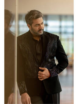 HILO DESIGN - Alish Black Embroidered Blazer