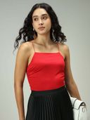 Red color option, Sold out, Currently selected