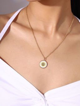 Priyaasi - Flower Pendant Gold Plated Necklace