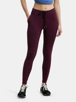 Jockey - AA01 Women Super Combed Cotton Elastane Yoga Pants - Wine Tasting Printed