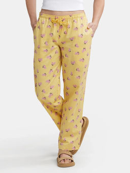 Jockey - RX06 Women Super Combed Cotton Woven Fabric Pyjama - Banana Cream Assorted