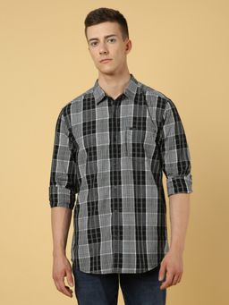 Wrangler - Men Regular Checked Black Shirt