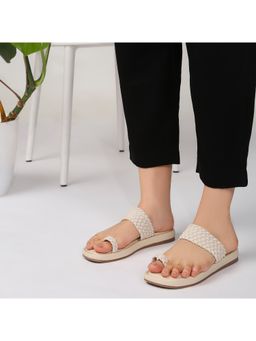 Kenneth Cole - Women One Toe Beige Sandals