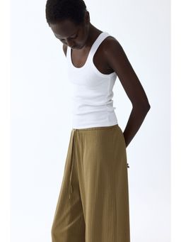 H&M - Women Green Ribbed Drawstring Trousers