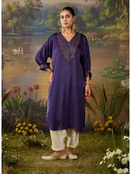Lakshita - Womens Purple V-Neck Embroidered Kurta with Pant