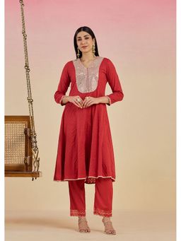 Lakshita - Women's Rust V-Neck Embroidered Kurta with Pant