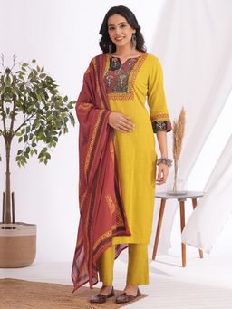 Kami Kubi - Women's Yellow Cotton Mirror Work Kurta with Pant and Dupatta