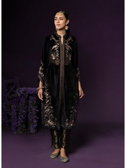 Lakshita - Women's Black Mandarin Neck Embroidered Kurta with Pant