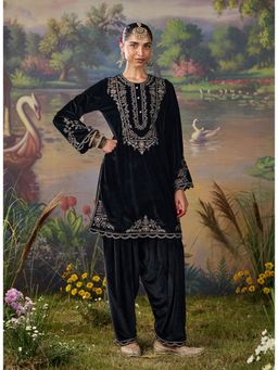 Lakshita - Women's Black Round Neck Embroidered Kurta with Salwar