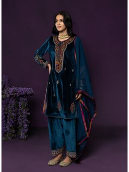 Lakshita - Women's Teal Round Neck Embroidered Kurta with Salwar and Dupatta