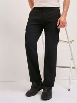 The Bear House - Men Black Straight Fit Casual Cargo