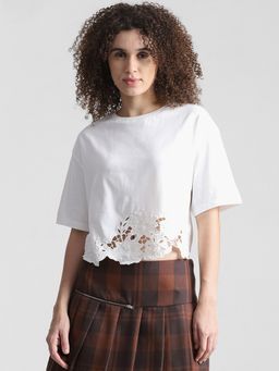 ONLY - White Lace Embroidered Trim Top