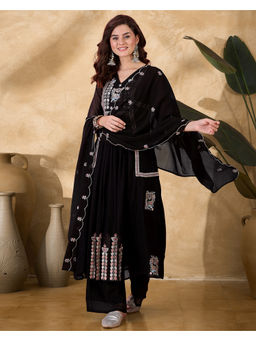KVS FAB - Black Zomato Zari Mirror and Thread Embroidery Kurta With Pant & Dupatta (Set of 3)