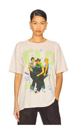 DAYDREAMER - Tlc Kickin' It Merch Tee