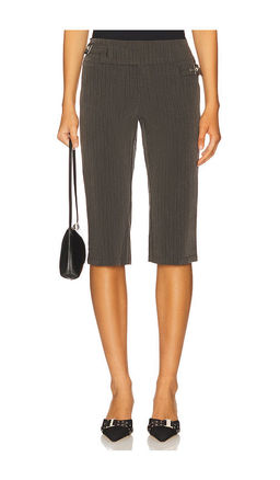 superdown - Katrina Capri