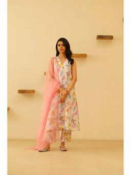 KAVANA - Taruni Floral Print Kurta with Pant (Set of 2)