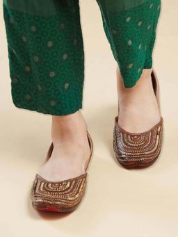 Fabindia - Brown Leather Embellished Juttis
