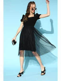 AAREIN - Womens Black Solid A-Line Midi Dress