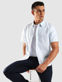 Calvin Klein - Men Blue Solid Casual Shirt