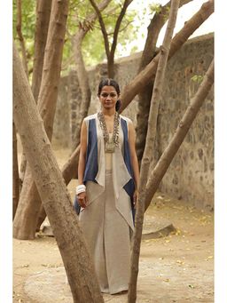 Kaveri - Beige A Mark Of Gold Jacket Set