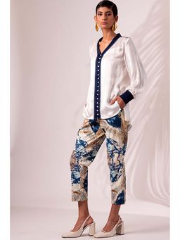 MADDER MUCH - Benita - Back Cut-Out Top + Printed Trousers