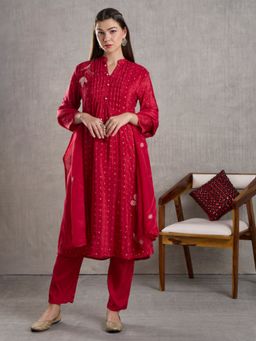 FASHOR - Floral Embroidered Jacquard Red Kurta With Pant & Dupatta