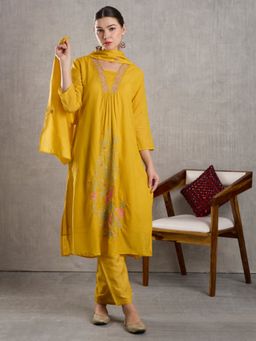 FASHOR - Floral Embroidered A-Line Kurta With Pant & Dupatta