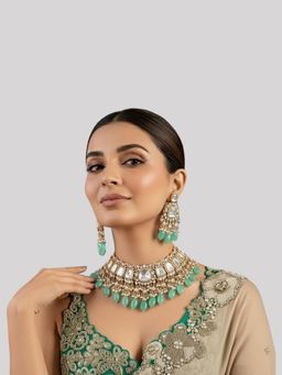 Auraa Trends - Mirror Kundan White Choker Necklace With Earrings