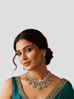 Auraa Trends - Gold Finish Kundan Polki Green Choker Necklace With Earrings