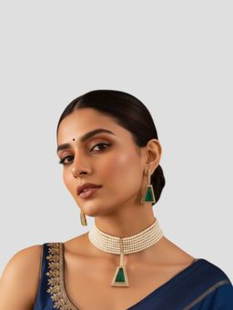Auraa Trends - Gold Finish Pearl And Emerald Drop Green Choker With Earrings