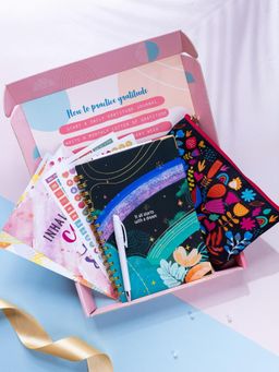 Doodle Collection - Undated Planner Gift Set in Festive Box (Daily Delights II)