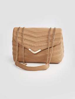max - Women Textured Sling Bag with Detachable Chain