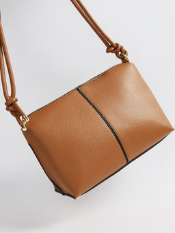 max - Women Textured Hand Bag