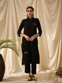 STADO - Women Solid Black Kurta with Pant