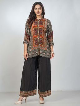Amchoor - Women Black Crepe Paisley Printed Kurta with Palazzo