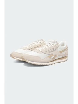 Reebok - Women Beige Classics Sneakers