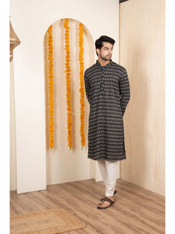 ETHNIC INDIA - Striped Printed Mandarin Collar Cotton Straight Black Kurta