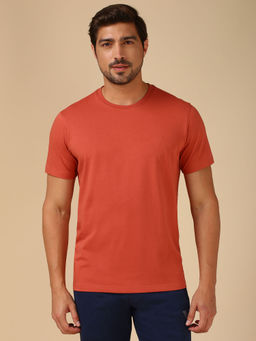 Van Heusen - Men Orange Solid Regular Fit T-Shirt