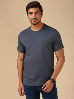 Van Heusen - Men Grey Solid Regular Fit T-Shirt
