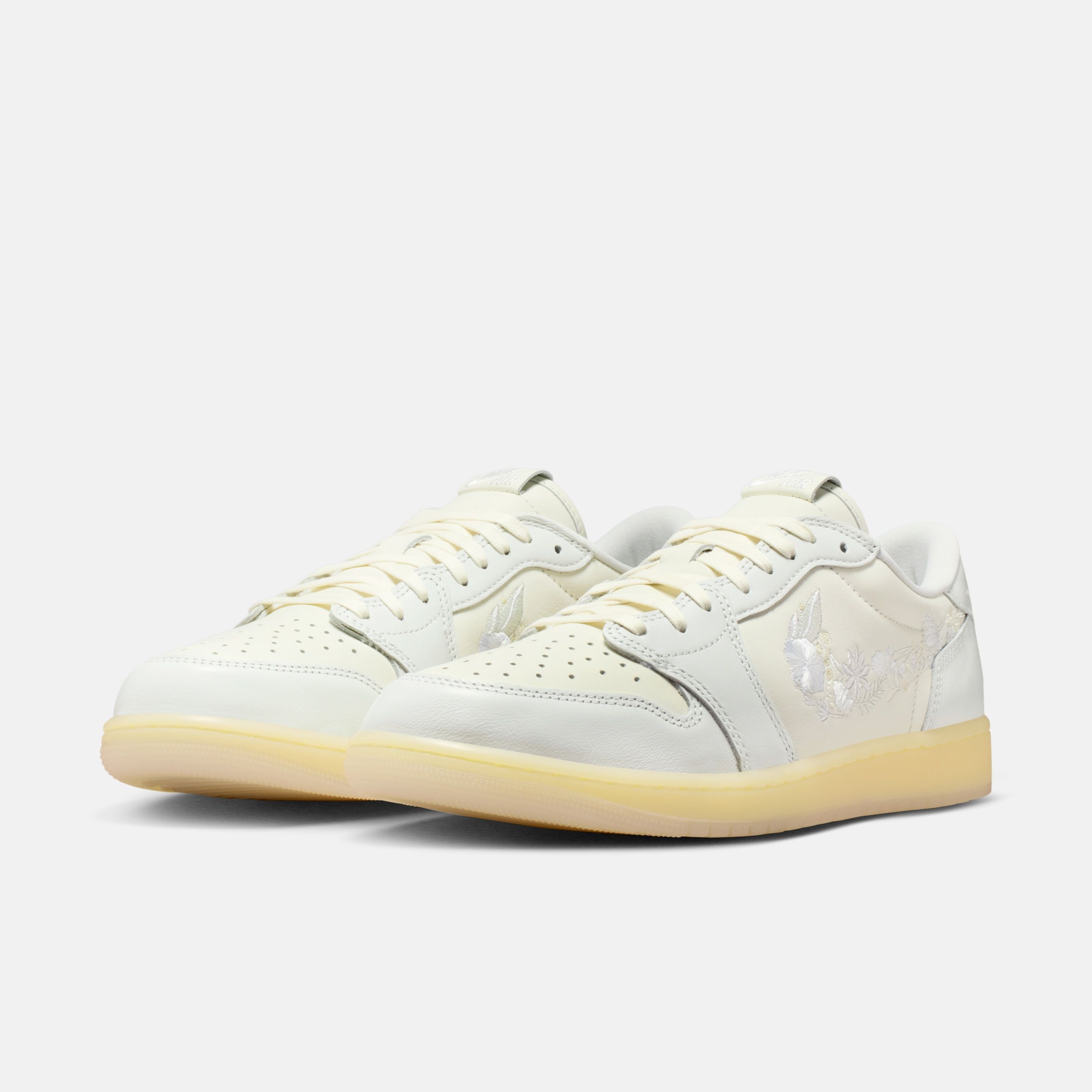 Buy AIR JORDAN 1 RETRO LOW OG Online | Nike India