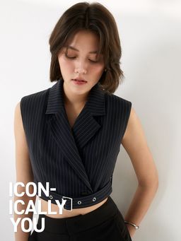 Pomelo - Buckle Belt Detail Pinstripe Crop Top - Navy