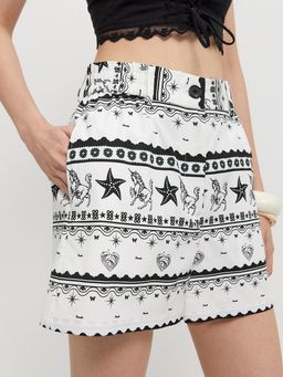 Pomelo - Graphic Print Shorts - White