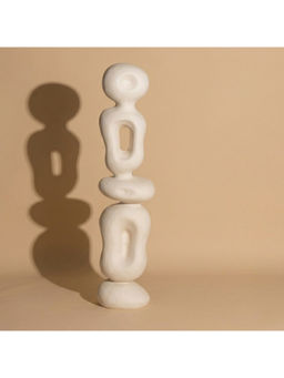 Muun Home - White Grande Ren Sculpture