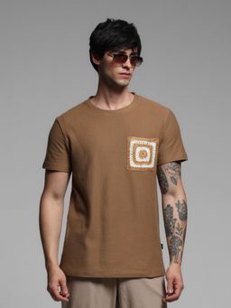 Jack & Jones - Brown Regular Fit Self Design T-Shirt
