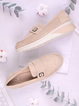 Jove - Women Beige Solid Loafers