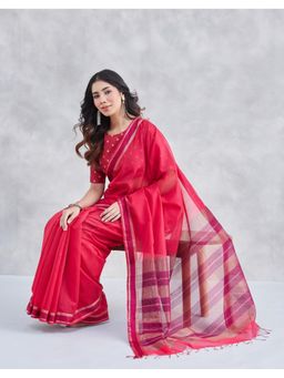 Fabindia - Magenta Cotton Silk Blend Maheshwari Saree