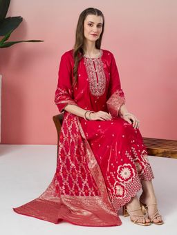 Fabclub - Embroidered Silk Blend Pink Kurta With Pant and Jacquard Dupatta
