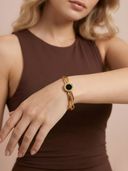 Black color option, Currently selected