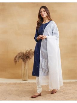 Fabindia - Women White Cotton Silk Embroidered Dupatta