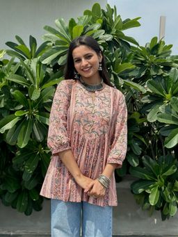 ESTELA - Women Peach Floral Printed Peplum Style Short Kurti